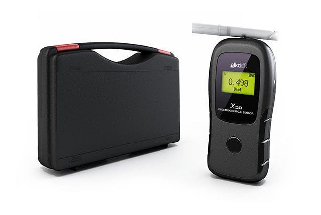 alkomat-alkohit-x50-kalibracja-bezustnikowy-walizka-plastikowa-gw-6-lat-477-large-2 (1).jpg
