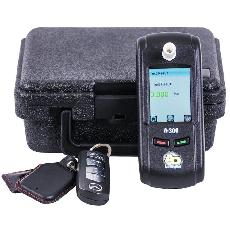 Alkomat elektrochemiczny AlcoDigital A 300.jpg