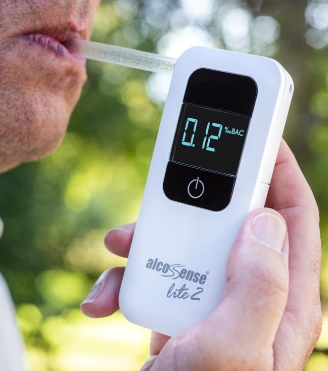 alcosense-lite2-pl-in_use.jpg